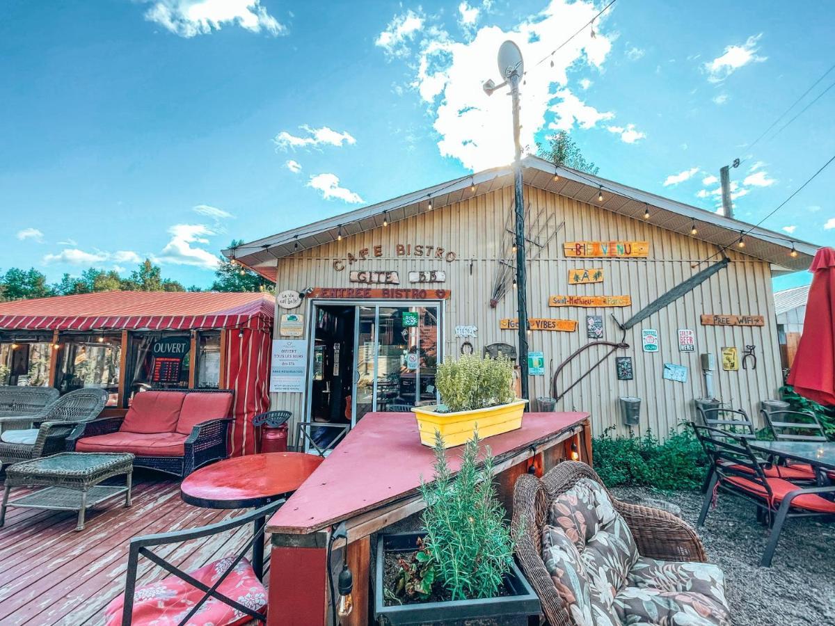 Auberge Mandala Saint Mathieu Du Parc Εξωτερικό φωτογραφία