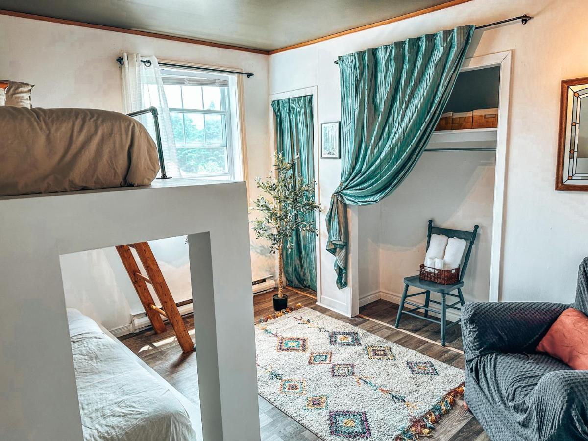 Auberge Mandala Saint Mathieu Du Parc Εξωτερικό φωτογραφία